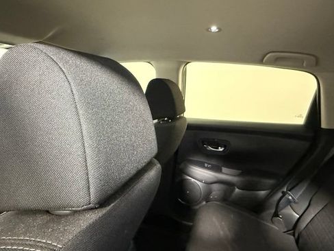 Used 2025 Honda HR-V LX image 33