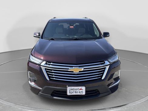 Used 2023 Chevrolet Traverse Premier AWD/4WD image 3