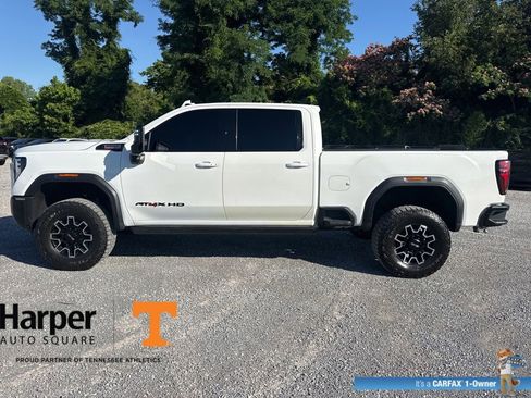 Used 2024 GMC Sierra 2500 AT4X AWD/4WD image 2