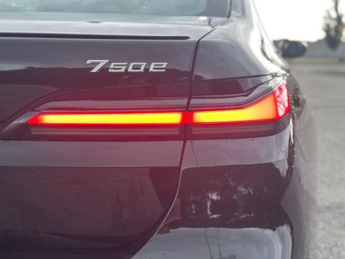 New 2026 BMW 750e xDrive w/ Executive Package AWD/4WD image 12