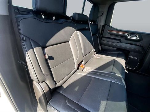 Used 2025 GMC Sierra 1500 Denali w/ Technology Package AWD/4WD image 21