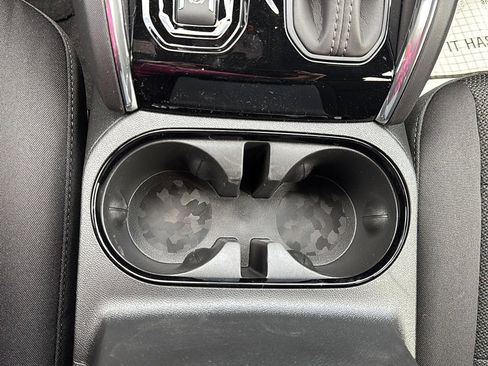 New 2025 GMC Canyon Elevation w/ Convenience Package image 24