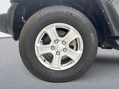 Used 2022 Jeep Wrangler Unlimited Sport AWD/4WD image 21