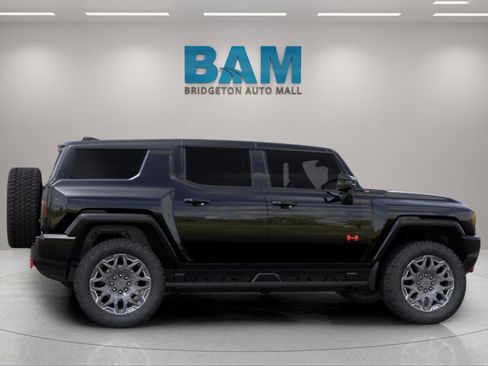New 2024 GMC Hummer EV 3X w/ LPO, Illumination Package image 8