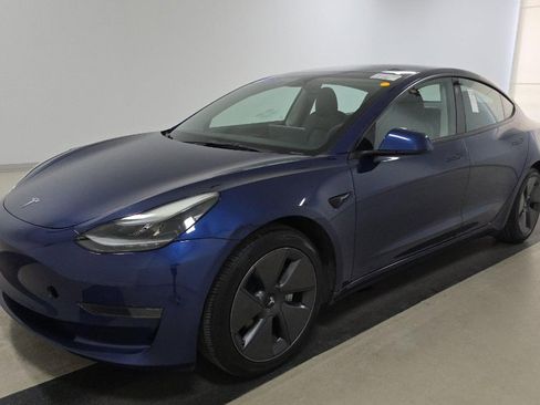 Used 2023 Tesla Model 3 Standard Range RWD image 2