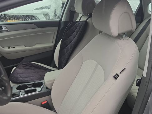 Used 2016 Hyundai Sonata SE image 10