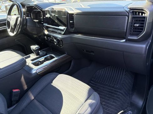 Used 2023 Chevrolet Silverado 1500 RST AWD/4WD image 7