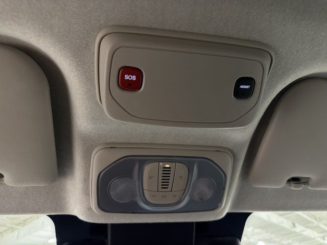 Used 2025 RAM ProMaster 2500 w/ Convenience Group FWD image 29