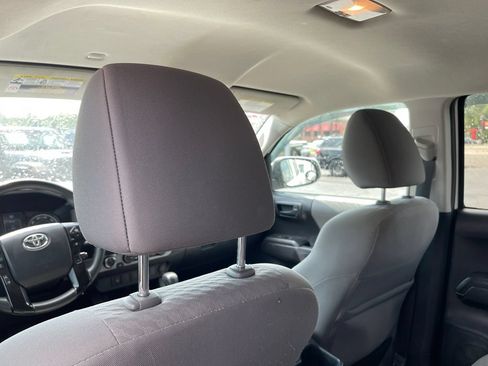 Used 2021 Toyota Tacoma SR AWD/4WD image 10