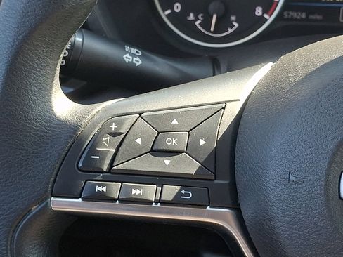 Used 2024 Nissan Sentra SV FWD image 21