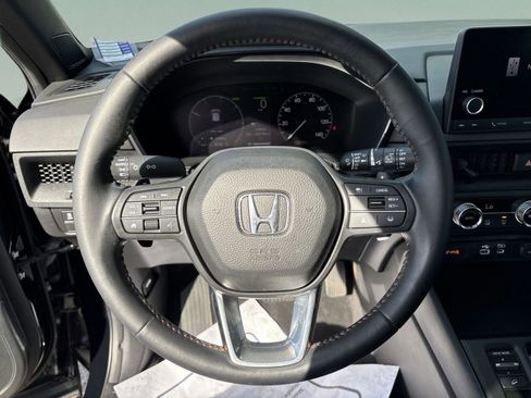 Used 2024 Honda CR-V Sport image 11