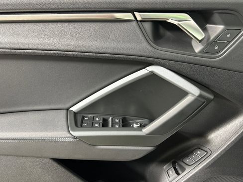 Used 2025 Audi Q3 2.0T Premium w/ Convenience Package image 10