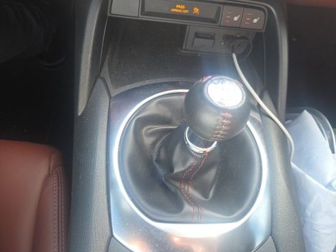 Used 2019 MAZDA MX-5 Miata Grand Touring w/ GT-S Package image 12