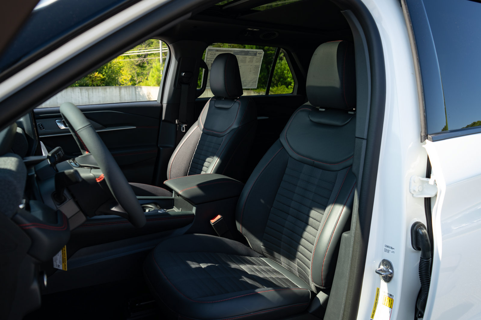 New 2027 Ford Explorer ST-Line w/ Premium Package AWD/4WD image 15