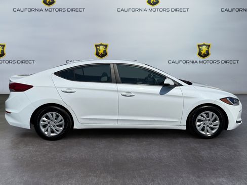 Used 2017 Hyundai Elantra SE FWD image 6