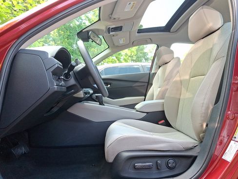 Used 2023 Honda Accord EX image 13