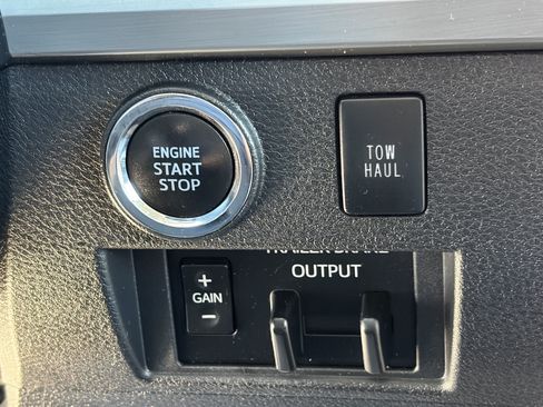 Certified 2020 Toyota Tundra Platinum AWD/4WD image 25