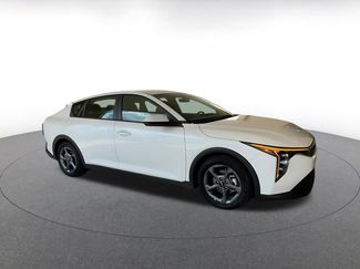 Used 2025 Kia K4 LXS video 2