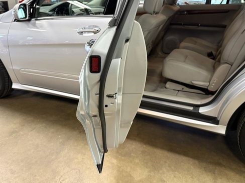 Used 2007 Mercedes-Benz R 350 R 350 image 59