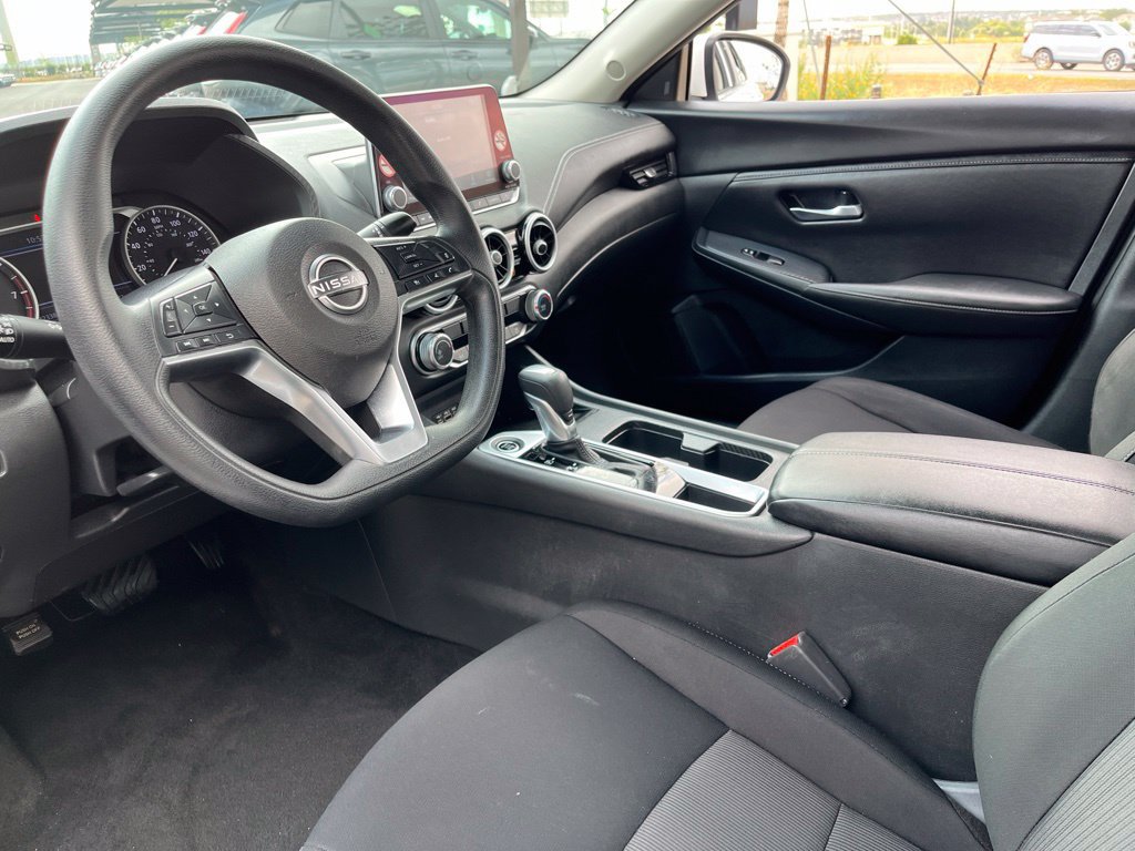 Used 2025 Nissan Sentra SV FWD image 18