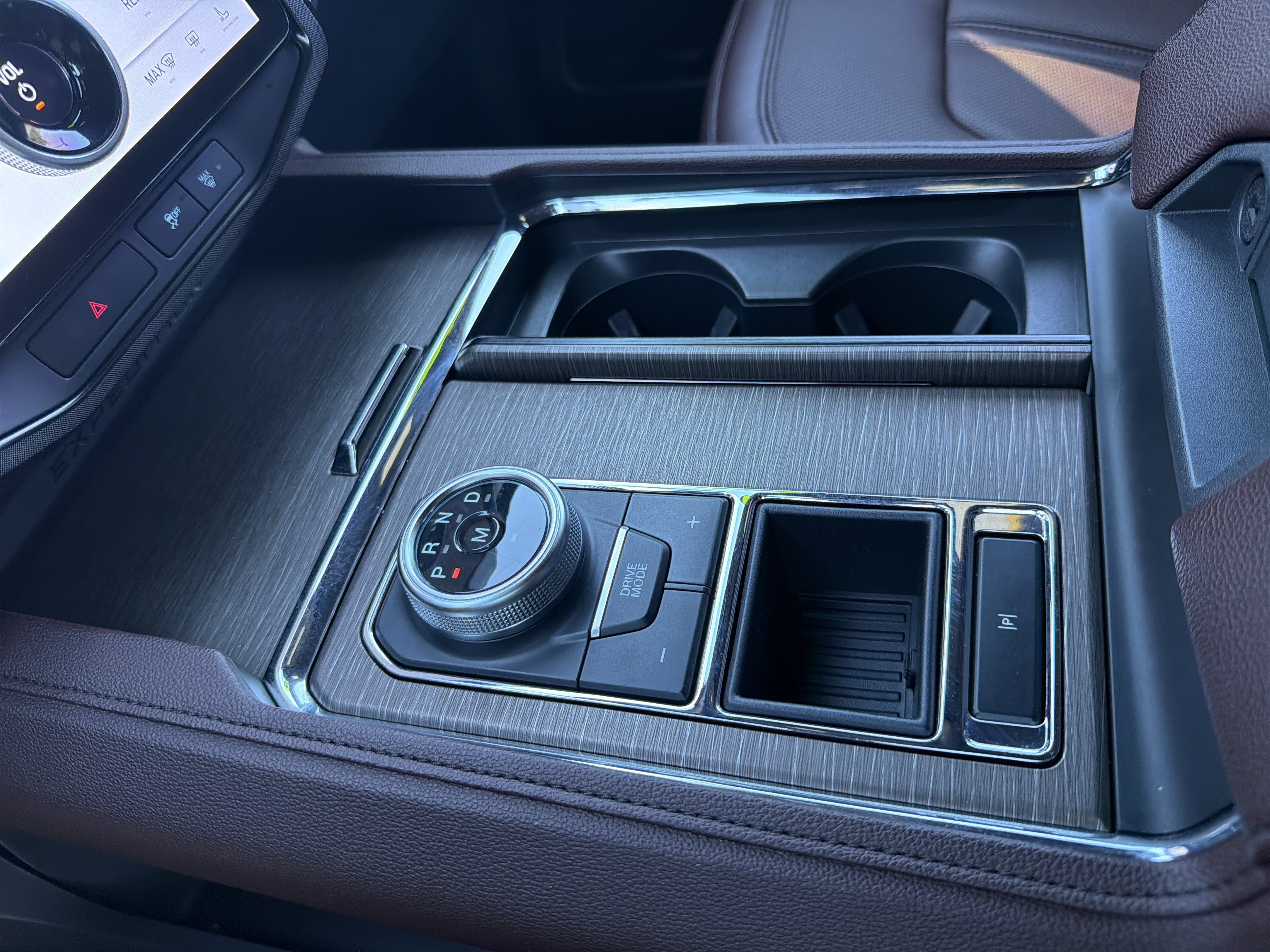 Used 2022 Ford Expedition Limited RWD image 7