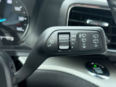 Used 2021 Ford Explorer XLT w/ Equipment Group 202A image 28