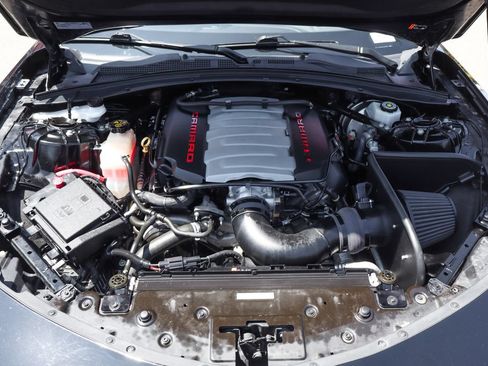 Used 2020 Chevrolet Camaro SS RWD image 10