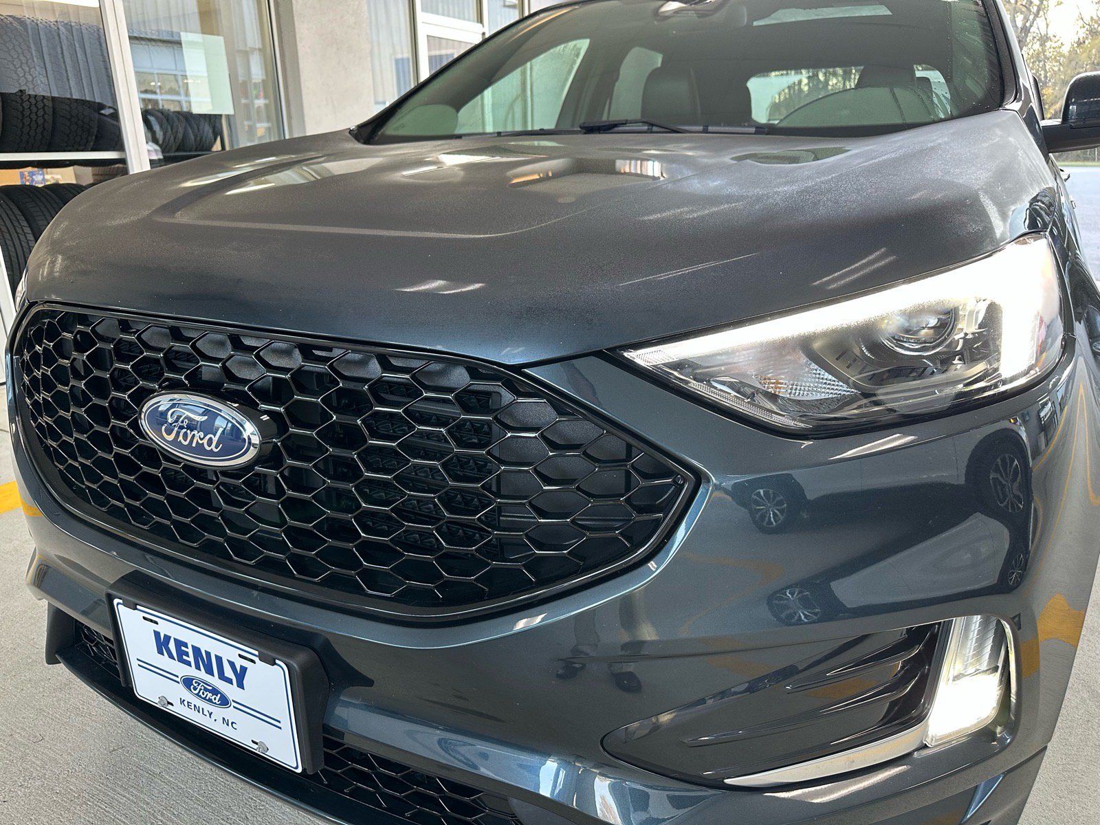 Certified 2024 Ford Edge ST-Line w/ Class II Trailer Tow Package AWD/4WD image 1