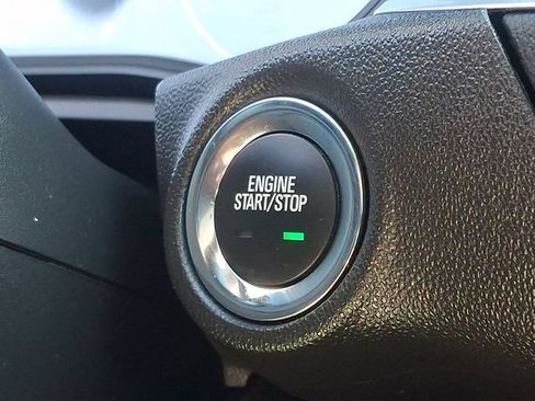 Used 2018 Buick Regal Essence w/ Driver Confidence Package #1 AWD/4WD image 23