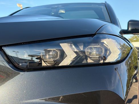 New 2026 BMW X5 xDrive50e w/ Executive Package image 9