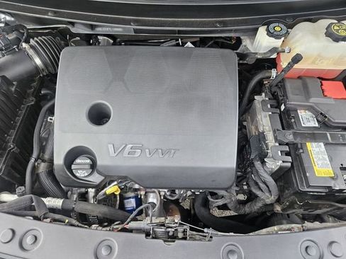 Used 2024 Buick Enclave Avenir w/ Avenir Technology Package image 33