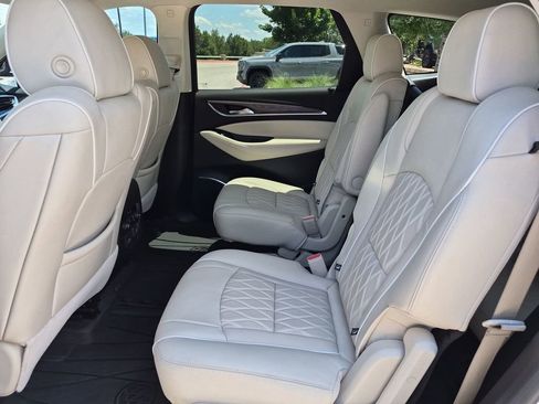 Used 2023 Buick Enclave Avenir w/ Avenir Technology Package FWD image 34