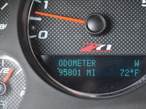 Used 2012 GMC Sierra 1500 SLT w/ All-Terrain Package AWD/4WD image 18