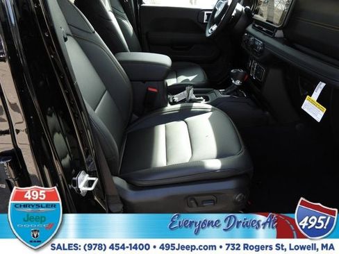 New 2025 Jeep Wrangler Sahara w/ Technology Group image 10