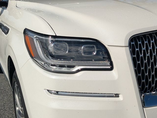 Used 2023 Lincoln Navigator L Reserve AWD/4WD image 7
