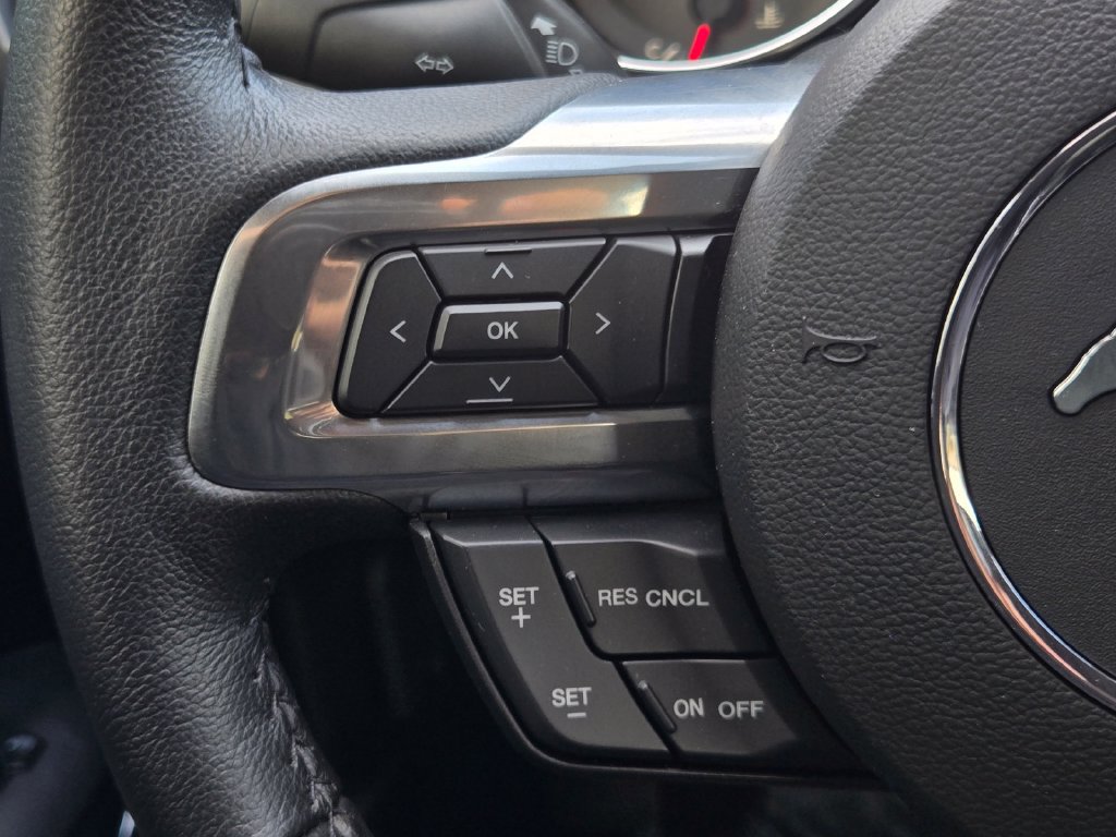 Used 2015 Ford Mustang GT Premium RWD image 25