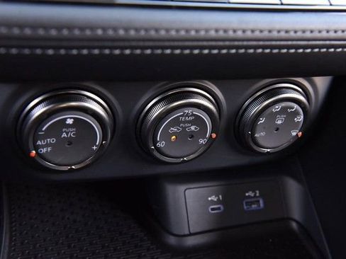 Certified 2024 Nissan Z Performance w/ Floor Mat Package image 17