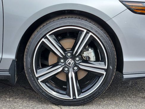 Used 2024 Honda Accord Sport image 8