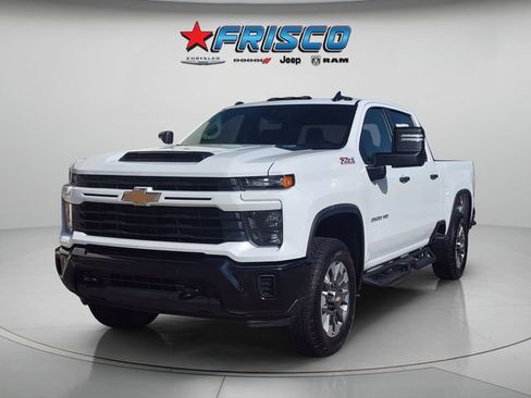 Used 2025 Chevrolet Silverado 2500 Custom w/ Custom Value Package AWD/4WD image 3