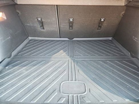 Used 2025 Chevrolet Trax LT w/ Driver Confidence Package image 33