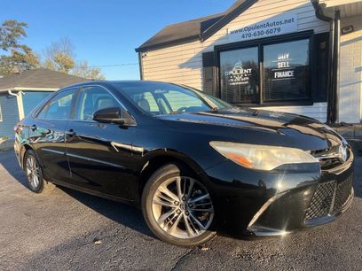 Used 2016 Toyota Camry SE w/ Moonroof Package