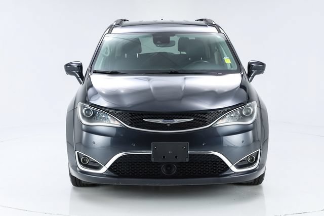 Used 2020 Chrysler Pacifica Touring-L w/ Advanced Safetytec Group FWD image 19