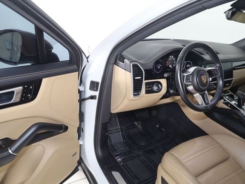 Used 2020 Porsche Cayenne AWD/4WD image 58