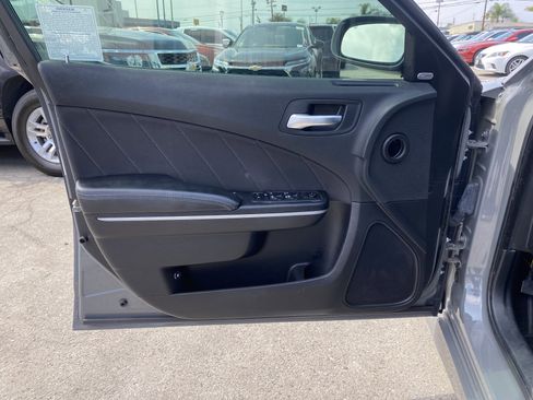 Used 2019 Dodge Charger GT RWD image 16