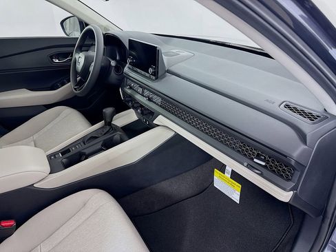 New 2025 Honda Accord SE image 30
