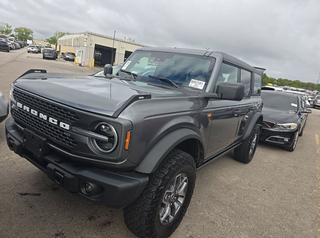 Used 2025 Ford Bronco Badlands AWD/4WD image 1