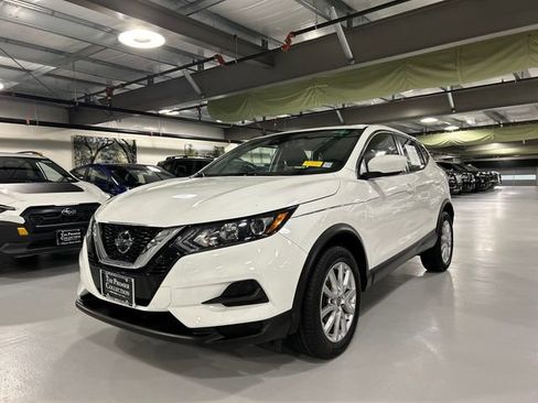 Used 2021 Nissan Rogue Sport S image 5