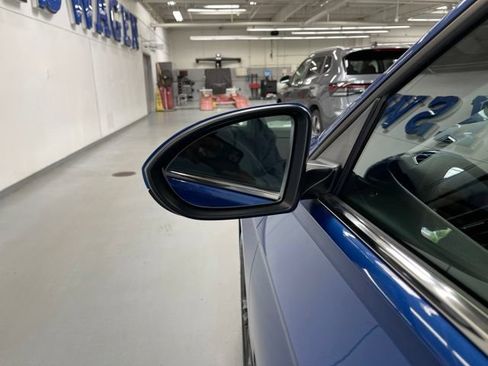 Used 2023 Volkswagen Jetta SE w/ Panoramic Sunroof Package FWD image 13