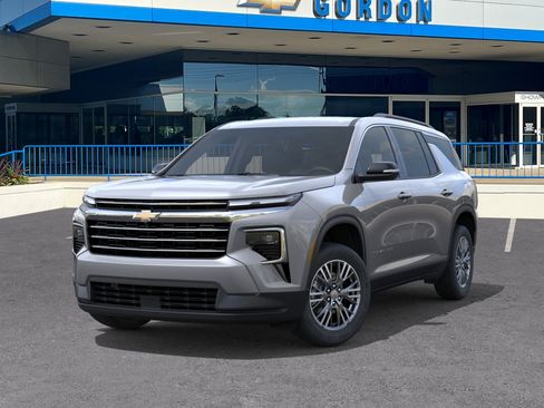 New 2026 Chevrolet Traverse LT FWD image 6
