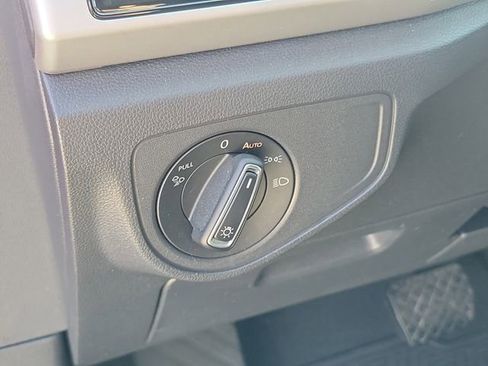 Used 2022 Volkswagen Atlas SE image 8